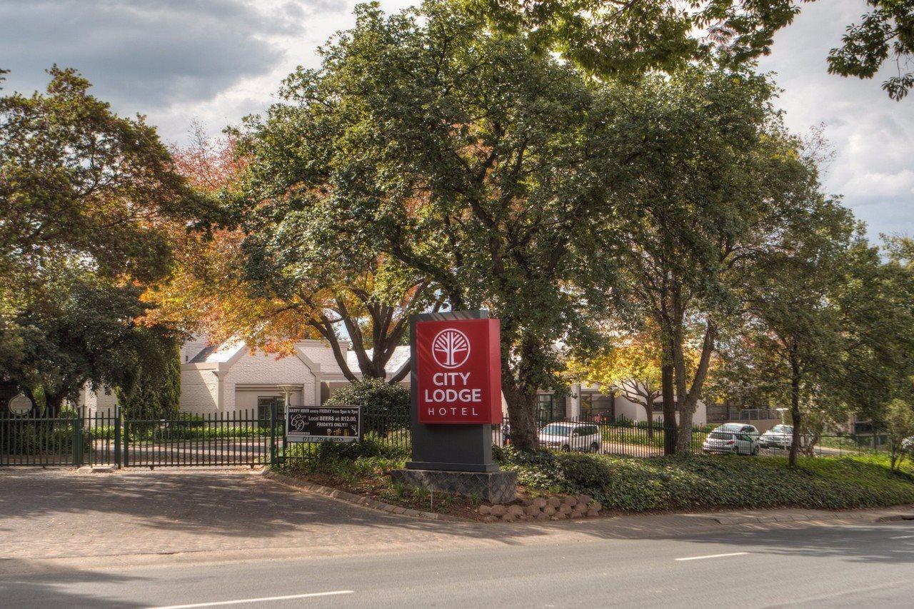 יוהנסבורג City Lodge Hotel Sandton, Katherine Street מראה חיצוני תמונה
