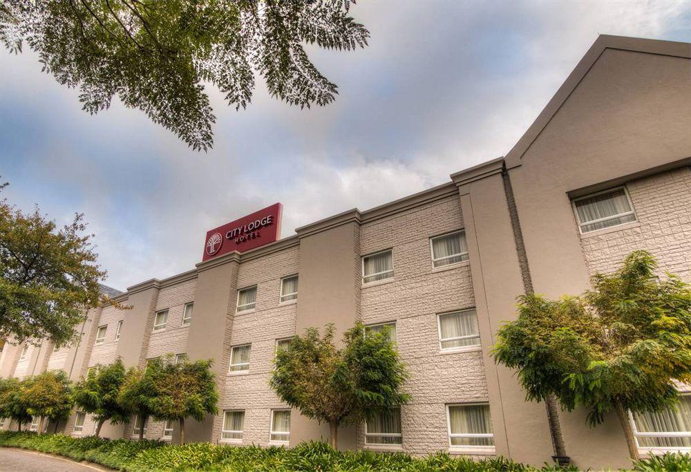 יוהנסבורג City Lodge Hotel Sandton, Katherine Street מראה חיצוני תמונה