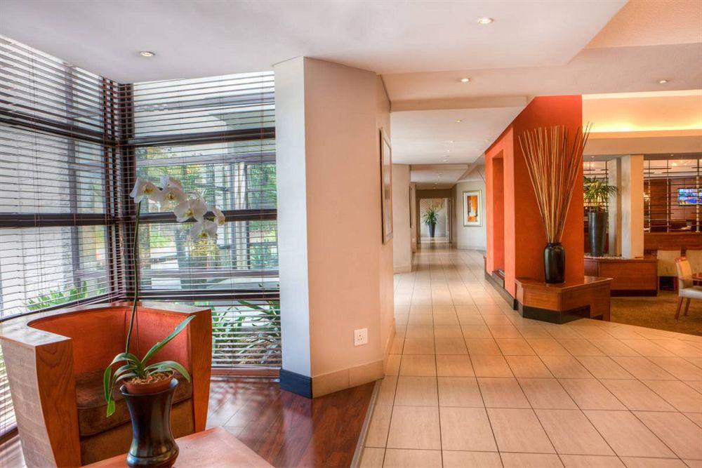 יוהנסבורג City Lodge Hotel Sandton, Katherine Street מראה חיצוני תמונה