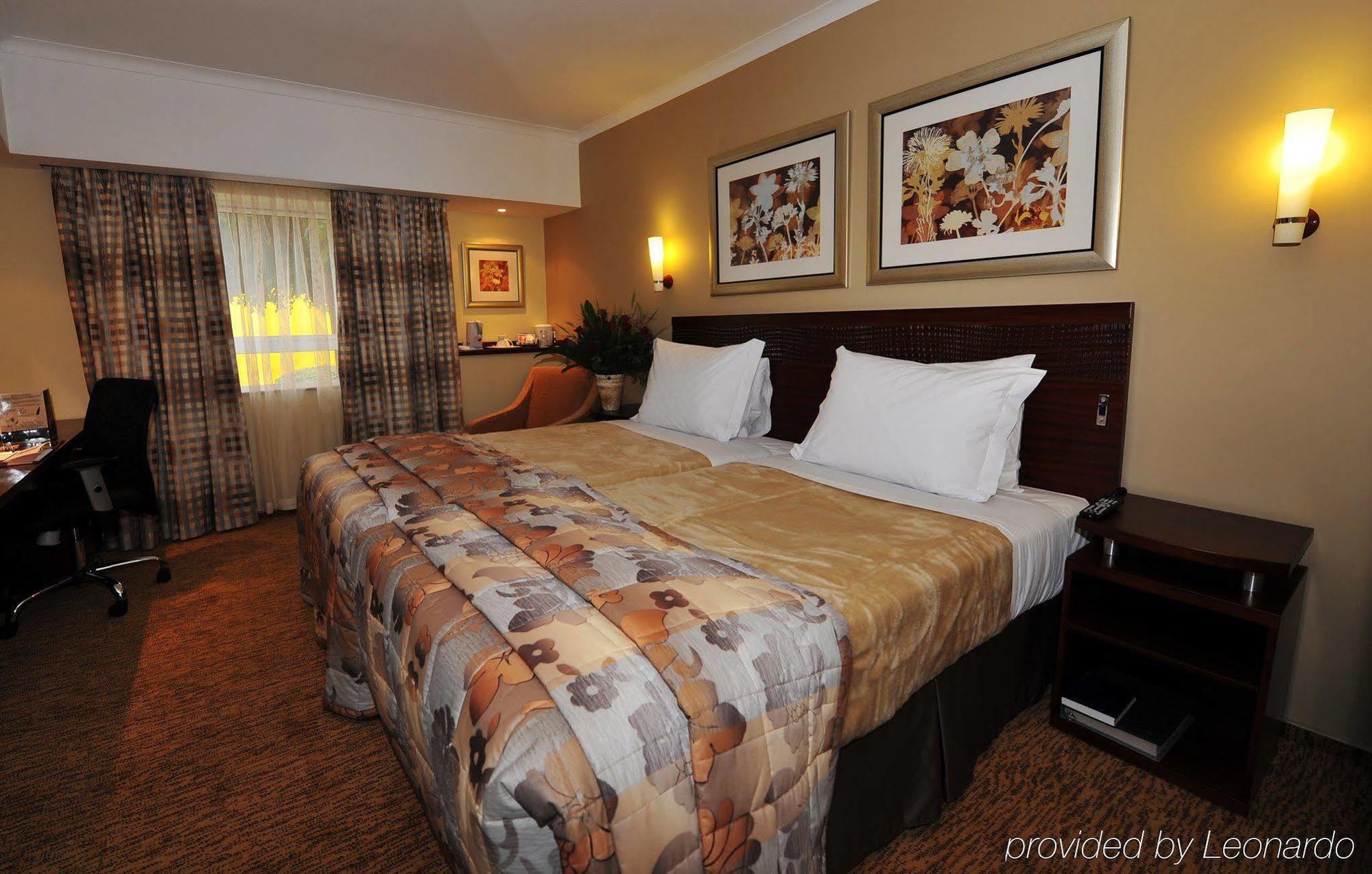 יוהנסבורג City Lodge Hotel Sandton, Katherine Street מראה חיצוני תמונה