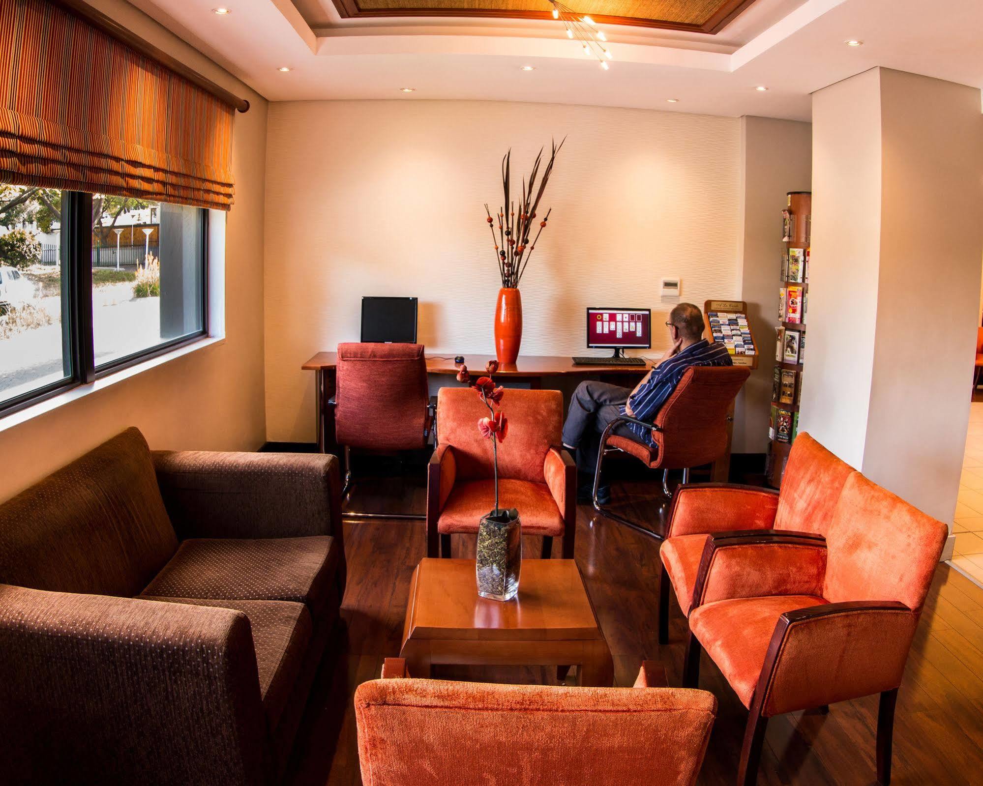 יוהנסבורג City Lodge Hotel Sandton, Katherine Street מראה חיצוני תמונה