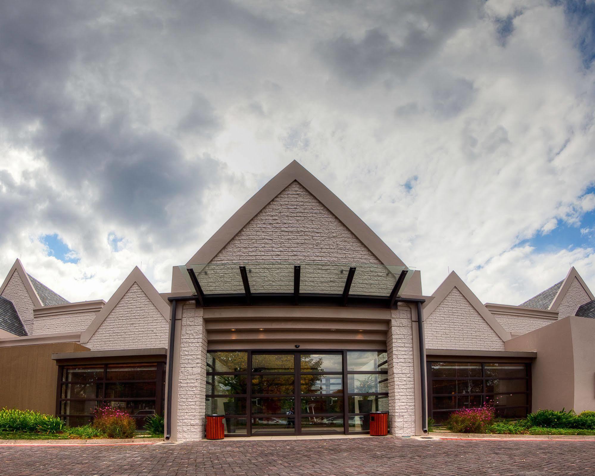 יוהנסבורג City Lodge Hotel Sandton, Katherine Street מראה חיצוני תמונה